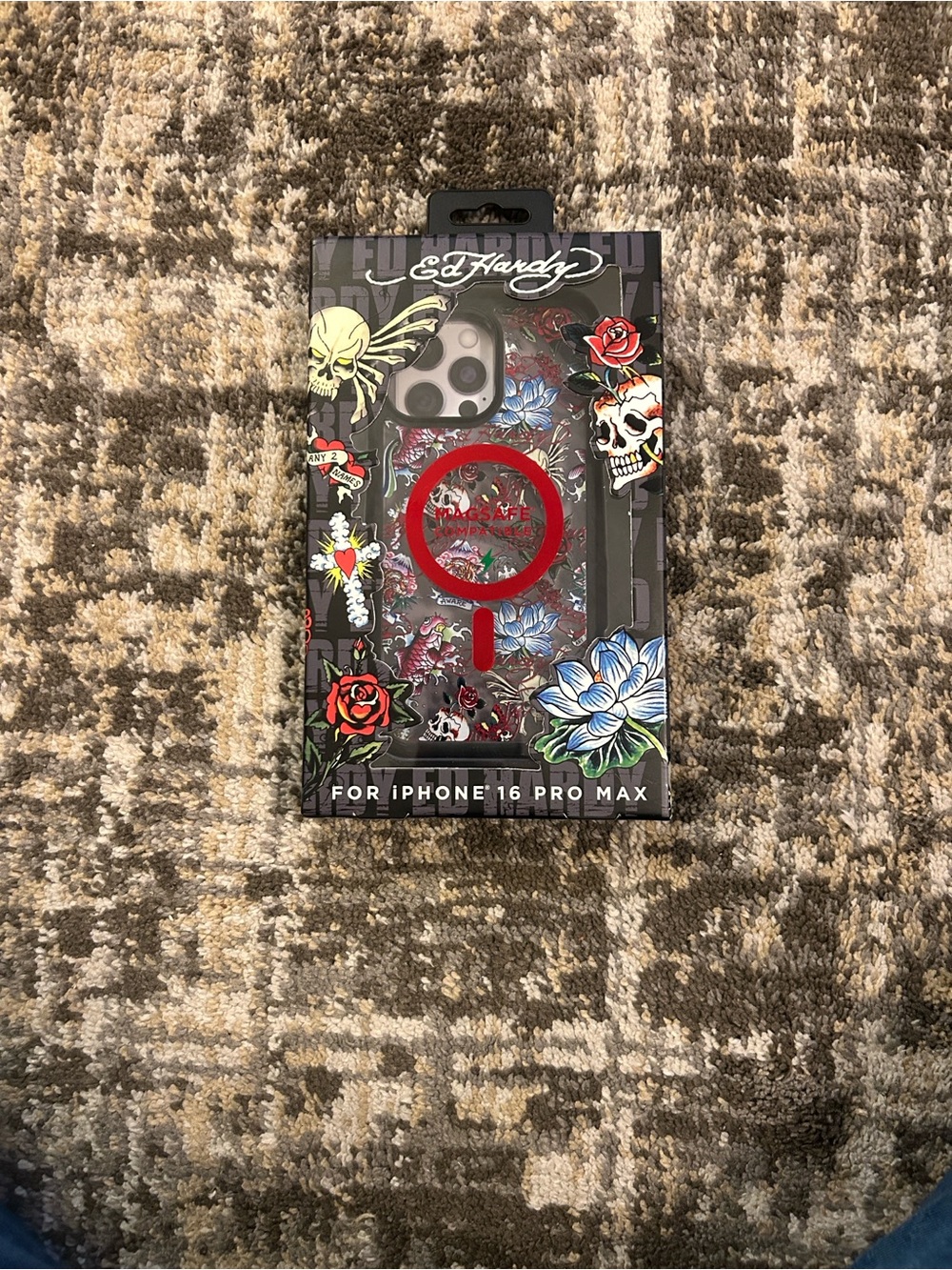 NEW ED HARDY MYSTERY BOX WORTH $150 to $250!!!! - Picture 9 of 16